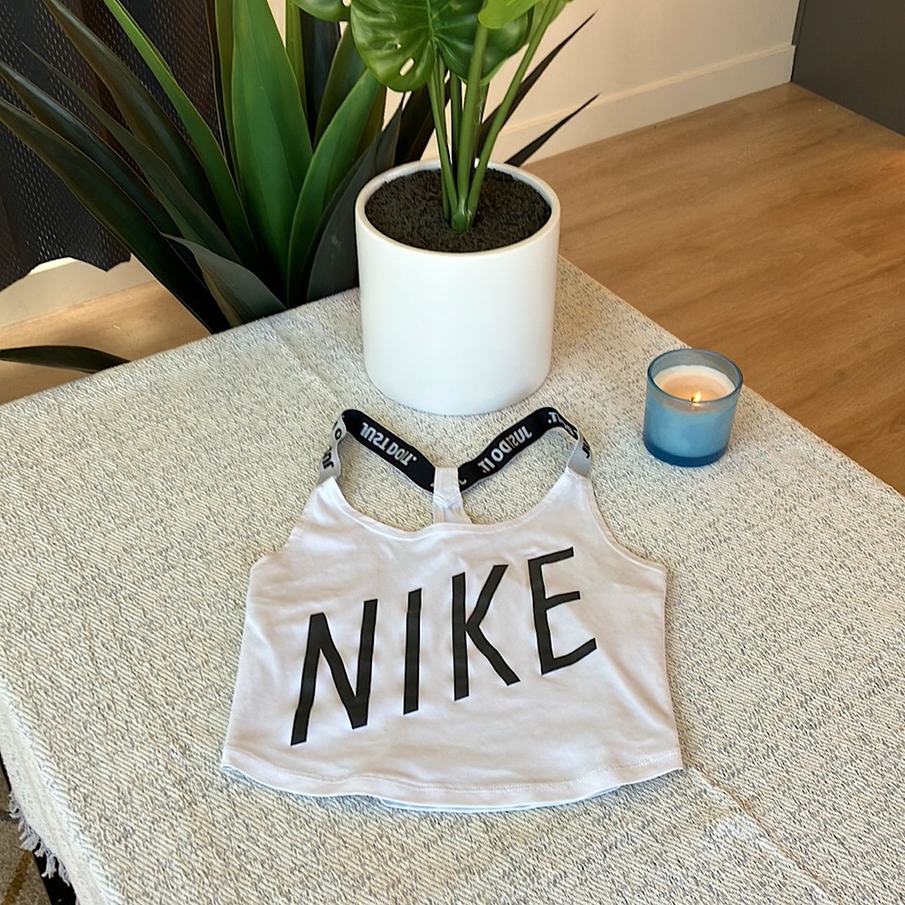 Nike Dri-Fit Crop Top